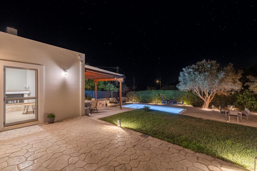Van Louis Place Vathi  Exterior photo