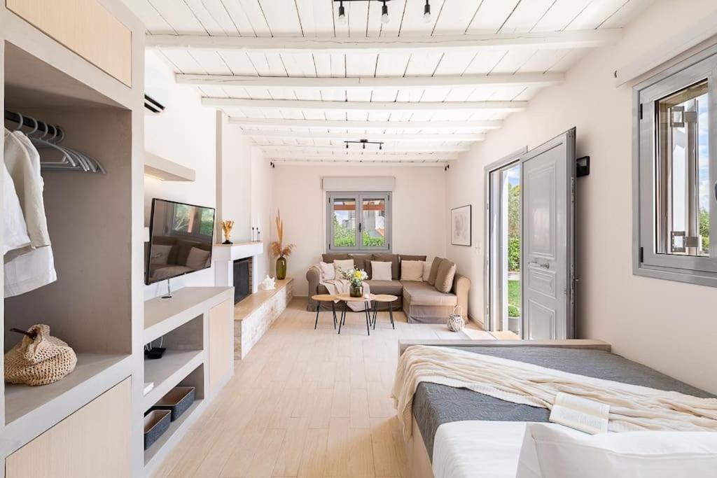 Van Louis Place Vathi  Exterior photo