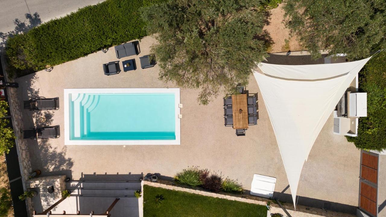 Van Louis Place Vathi  Exterior photo
